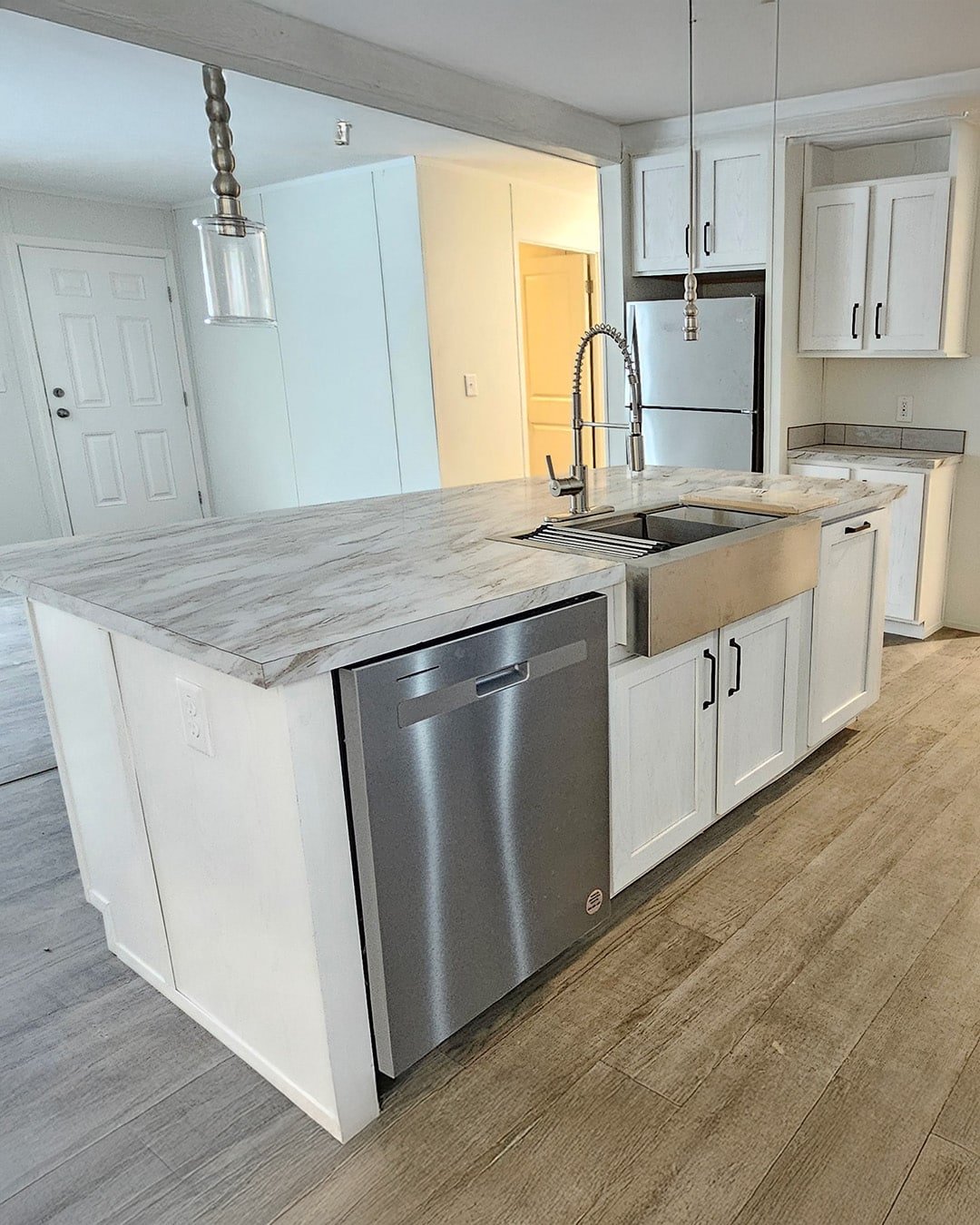 6154 Ginter Ct interior Glencrest VCM mobile and manufactured homes for sale