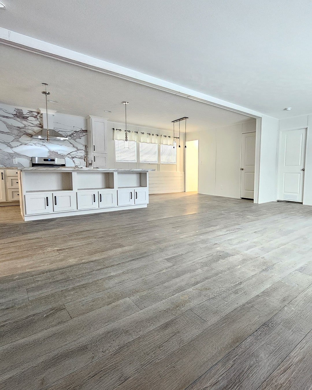 6154 Ginter Ct interior Glencrest VCM mobile and manufactured homes for sale