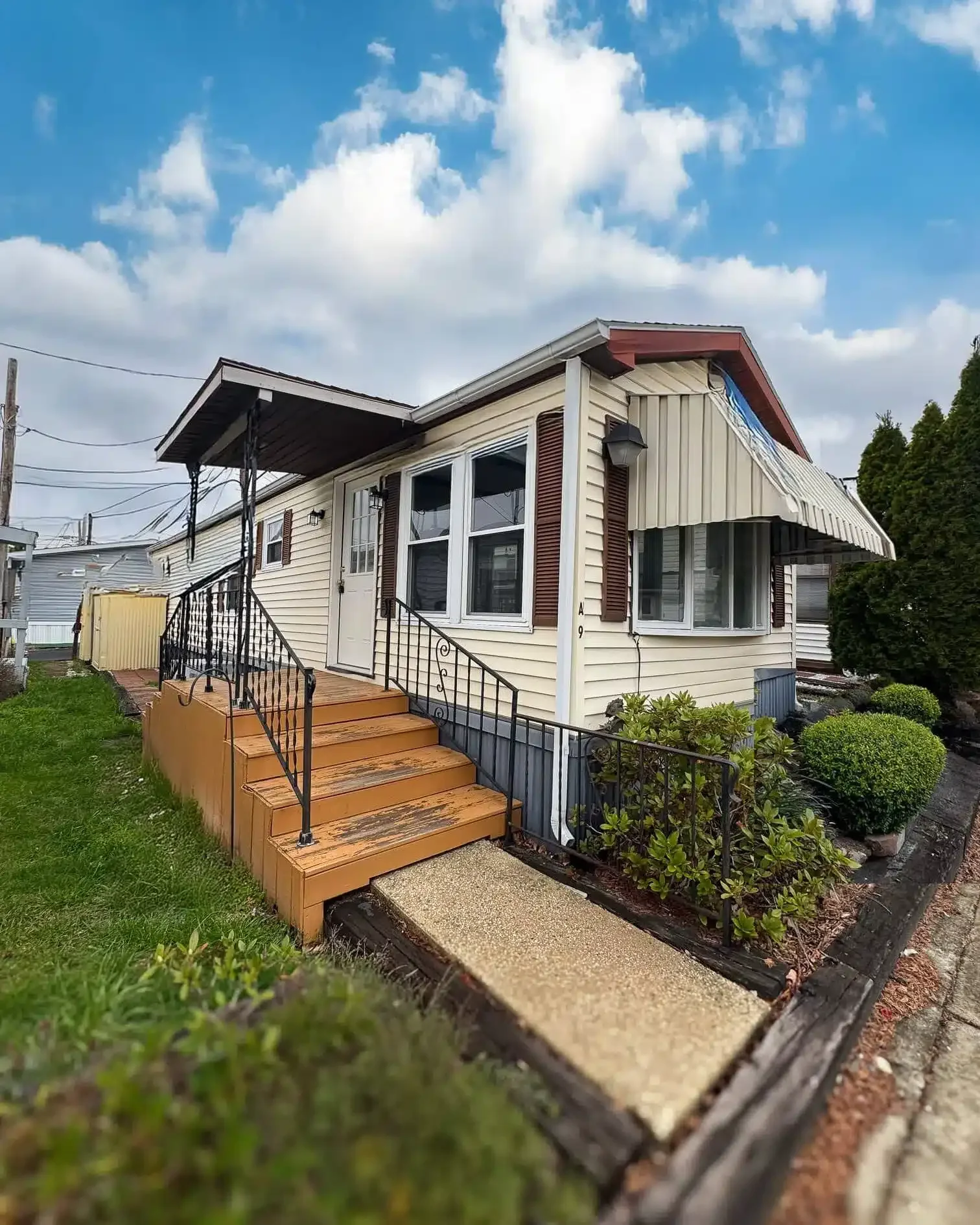 hero exterior profile 850 N Halstead St., A9-2